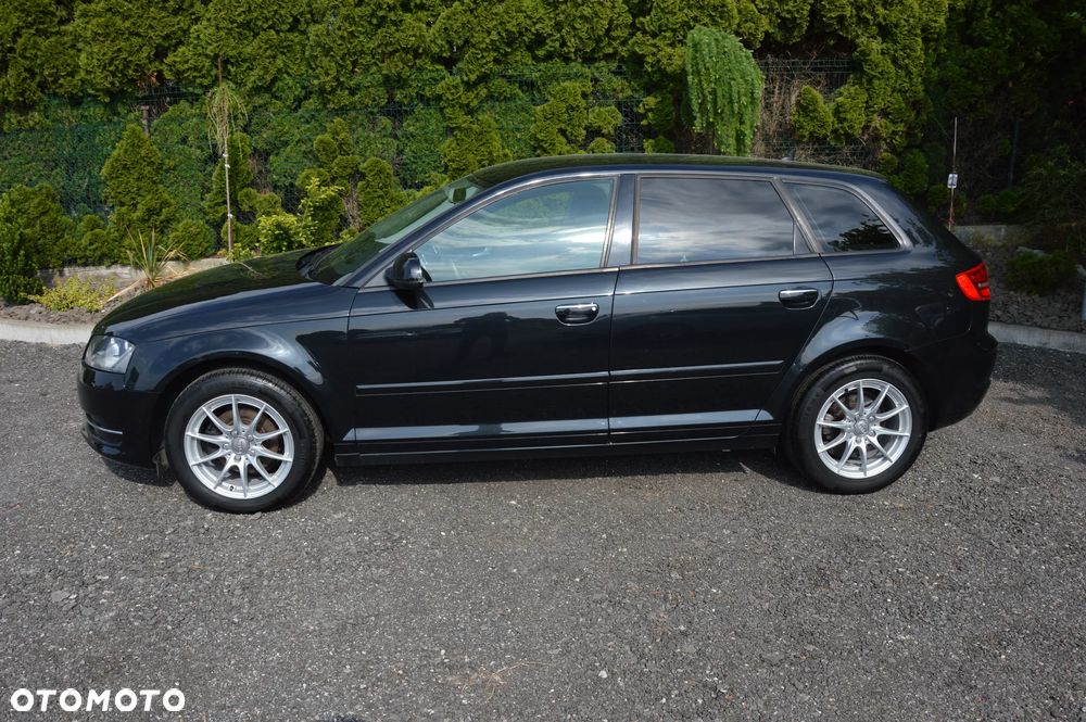 Audi A3 Sportback - 17