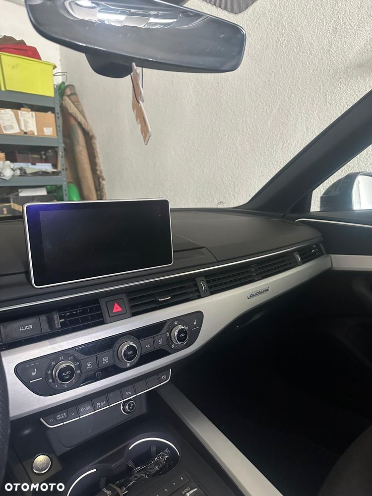 Audi A4 Avant 2.0 TDI Quattro S tronic - 14