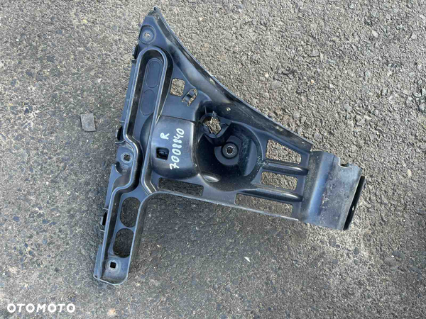 Mocowanie ślizg zderzaka tylnego prawe Bmw e63 e64