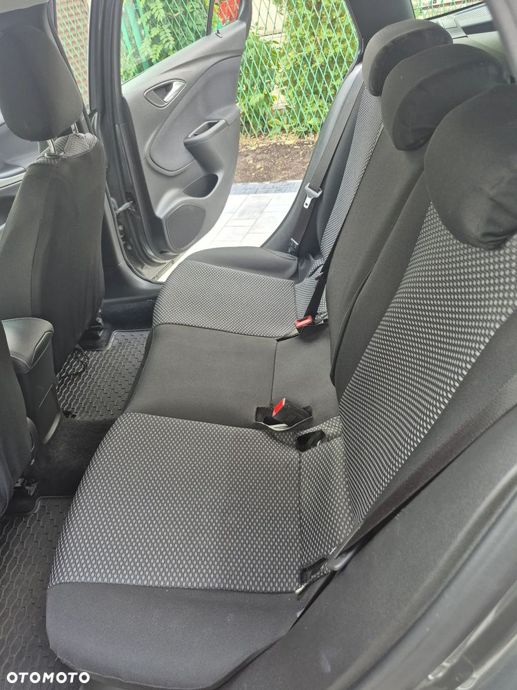 Opel Astra 1.6 T Enjoy S&S - 13