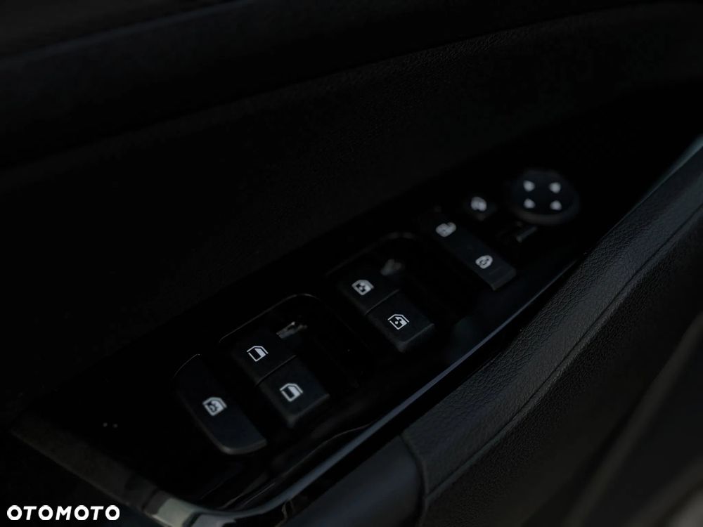 Kia Sportage 1.6 T-GDI PHEV Business Line 4WD - 22