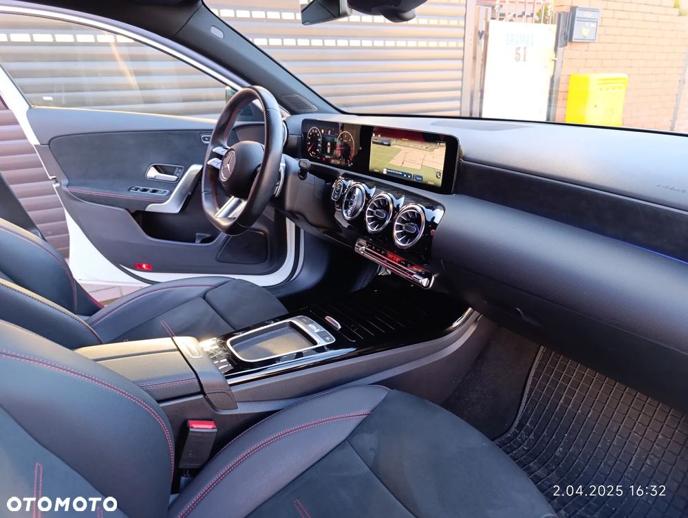 Mercedes-Benz Klasa A 200 d AMG Line 8G-DCT - 7