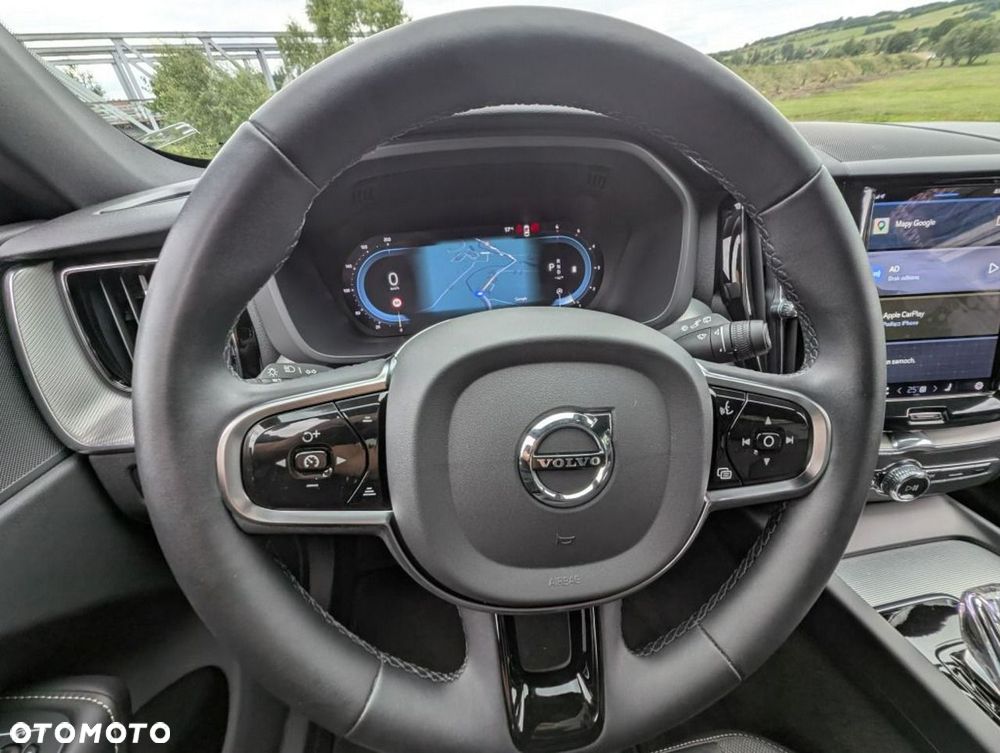 Volvo XC 60 B4 D Plus Dark - 13