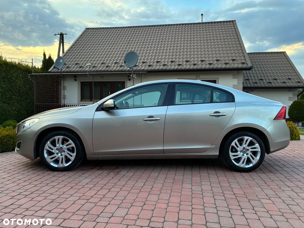 Volvo S60 D3 Momentum - 3