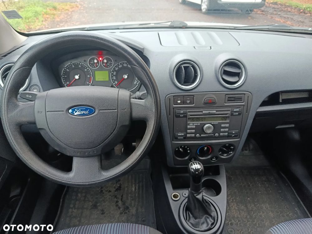 Ford Fusion 1.4 Ambiente - 15