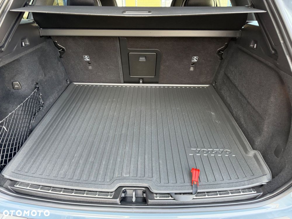 Volvo XC 60 B4 B Inscription - 31