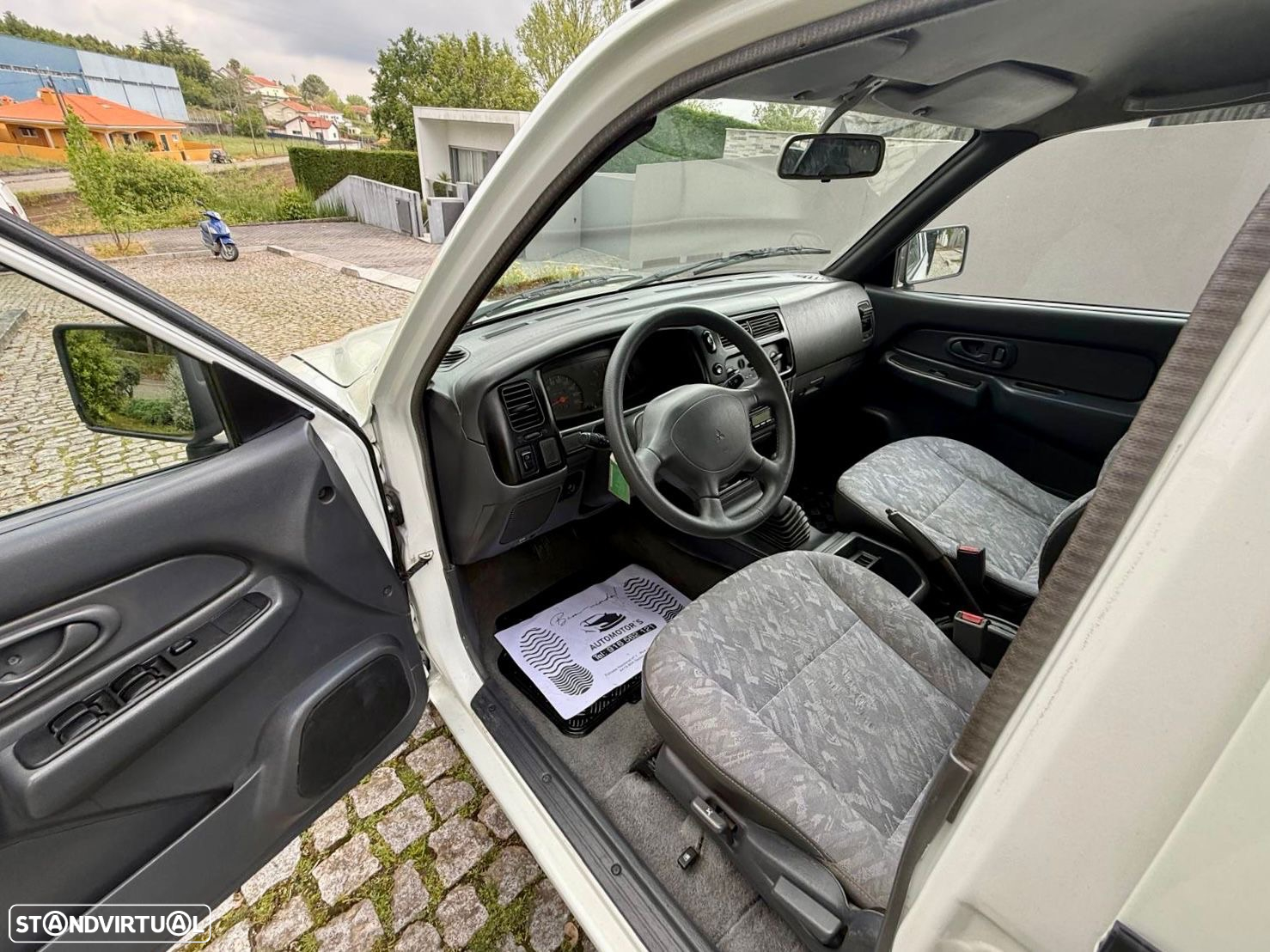 Mitsubishi L200 2.5 TD CD CM - 16