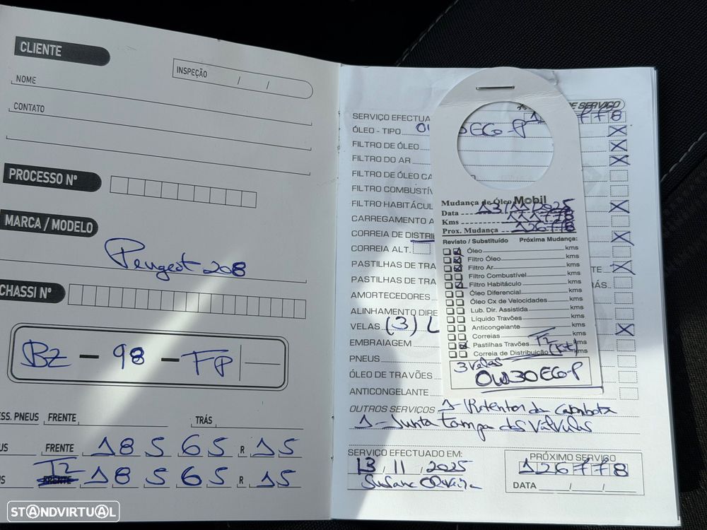 Peugeot 208 1.2 VTi SE Style - 28