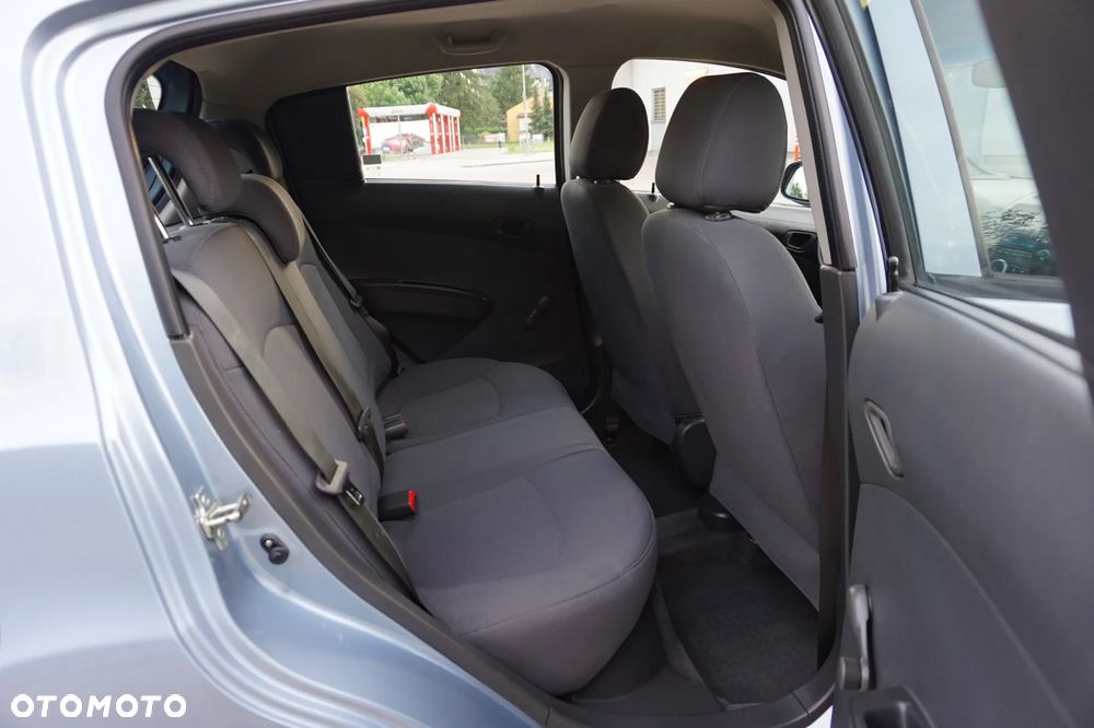 Chevrolet Spark - 34