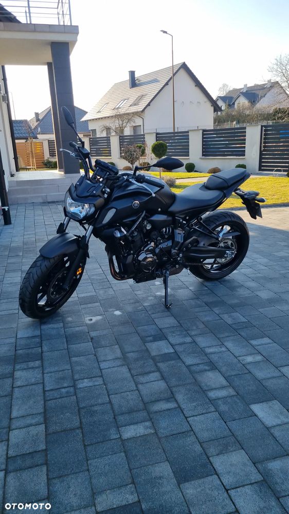 Yamaha MT - 2