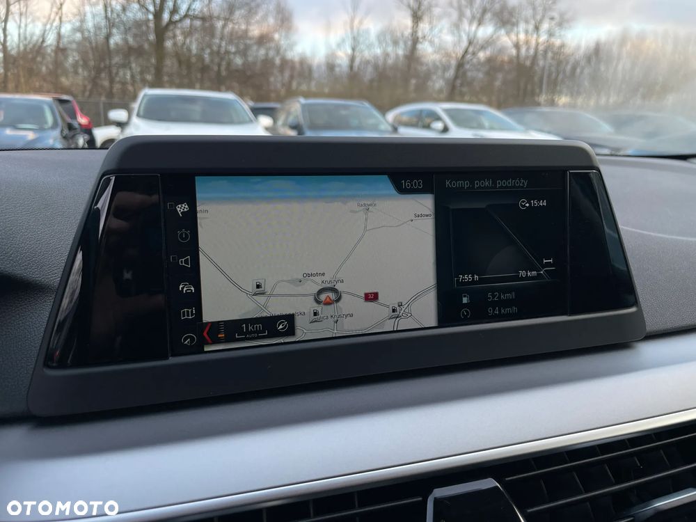 BMW Seria 5 520d - 29