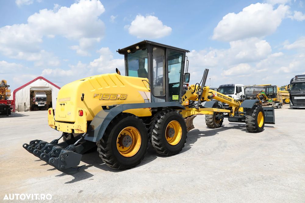New Holland New Holland F156 - 3