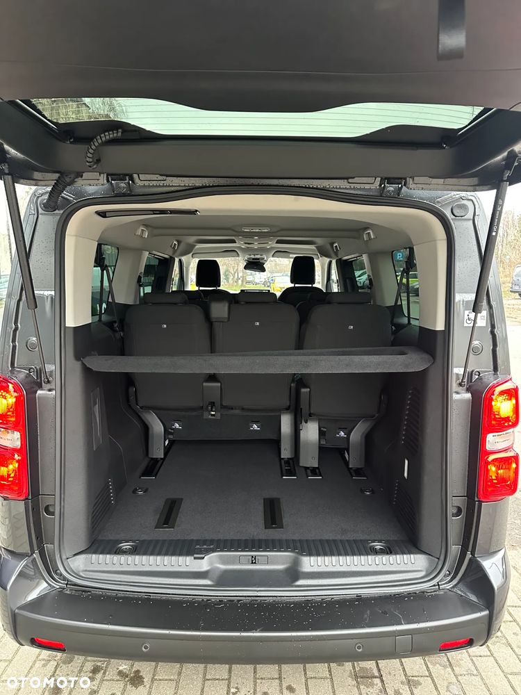 Peugeot Traveller 2.0 BlueHDi Long Business EAT8 - 10