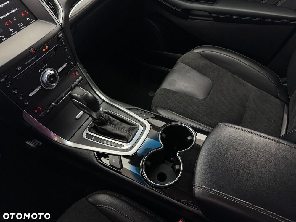 Ford Edge - 24