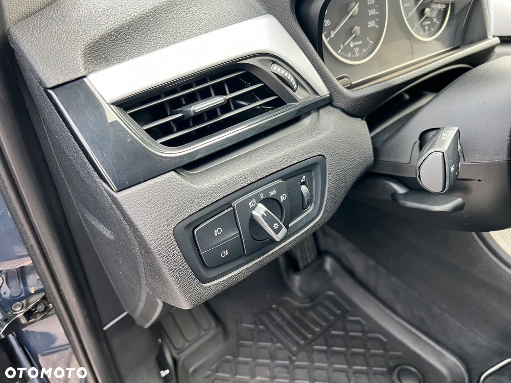 BMW X1 xDrive18d Advantage - 19