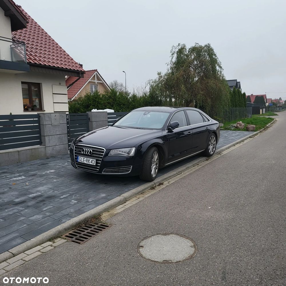 Audi A8 - 1