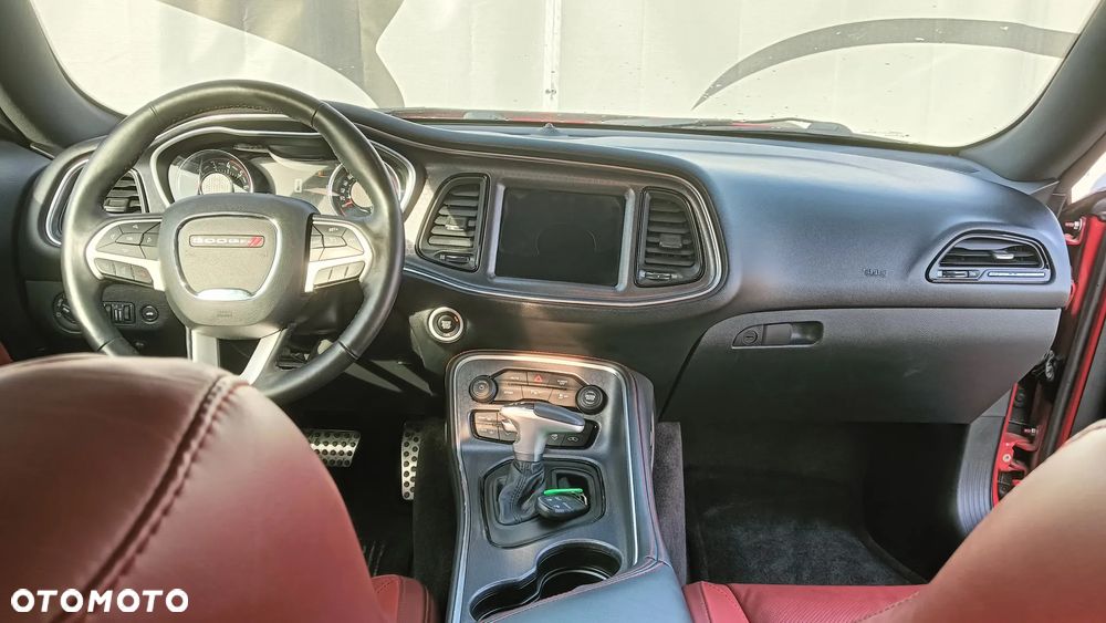 Dodge Challenger Automatik SXT Plus - 24