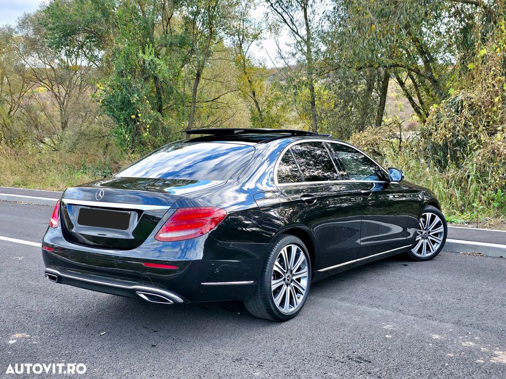 Mercedes-Benz E 220 d T 9G-TRONIC Exclusive - 4