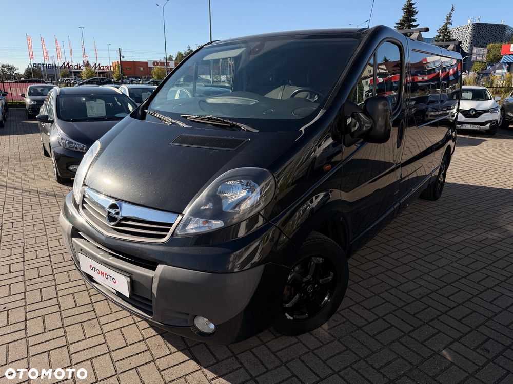 Opel Vivaro - 1