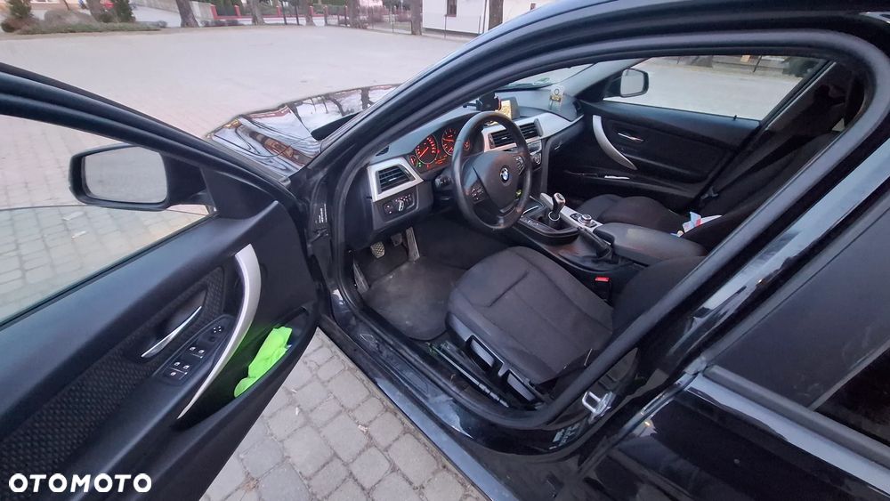 BMW Seria 3 - 10