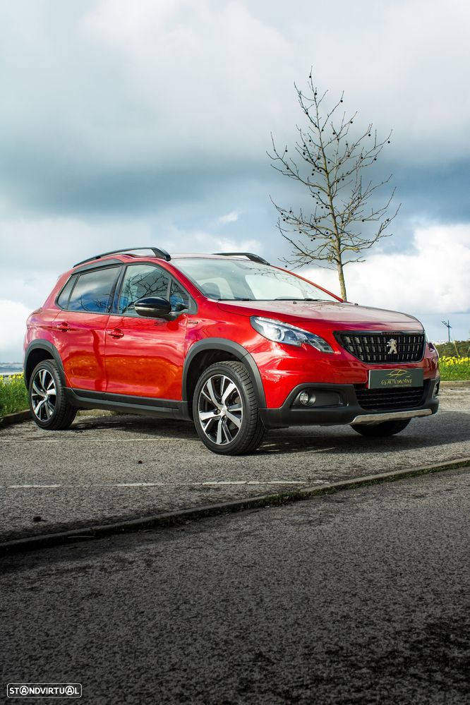 Peugeot 2008 1.2 PureTech GT Line - 4