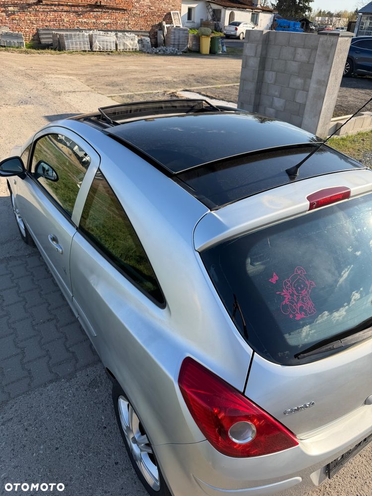 Opel Corsa 1.2 16V - 16