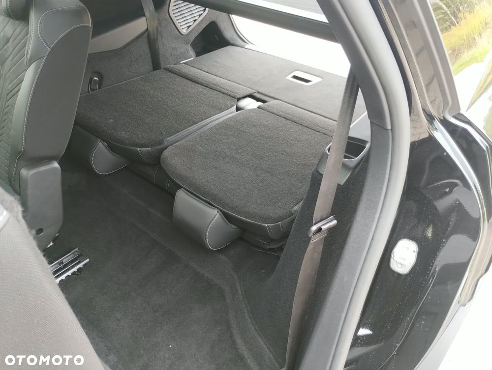 Peugeot 5008 1.2 PureTech mHEV GT S&S e-DCS6 - 22