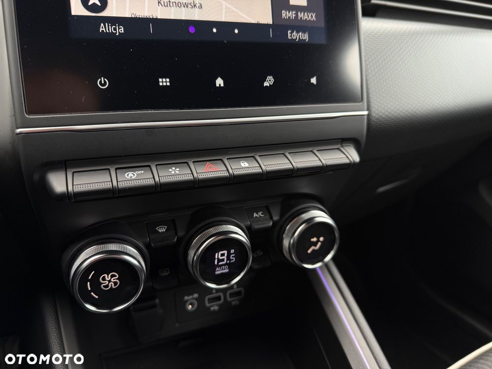 Renault Clio TCe 90 TECHNO - 24