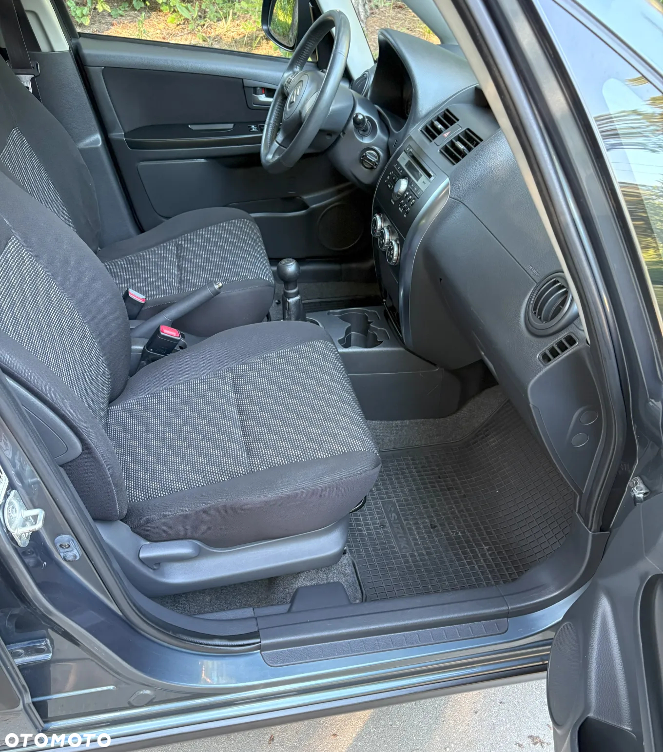 Suzuki SX4 1.6 Premium - 16