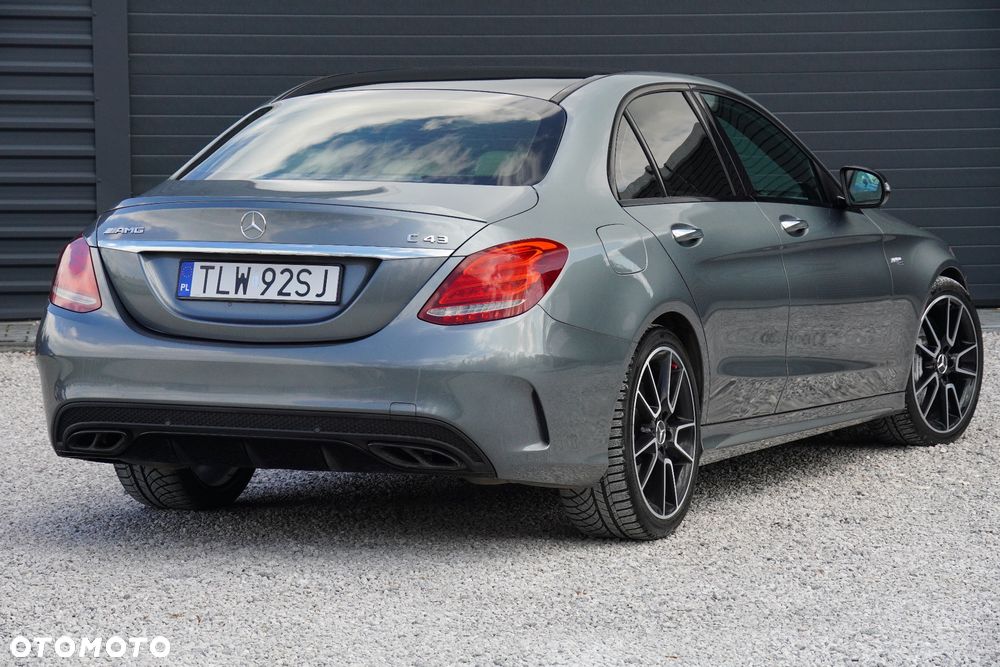 Mercedes-Benz Klasa C AMG 43 4Matic 9G-TRONIC - 13