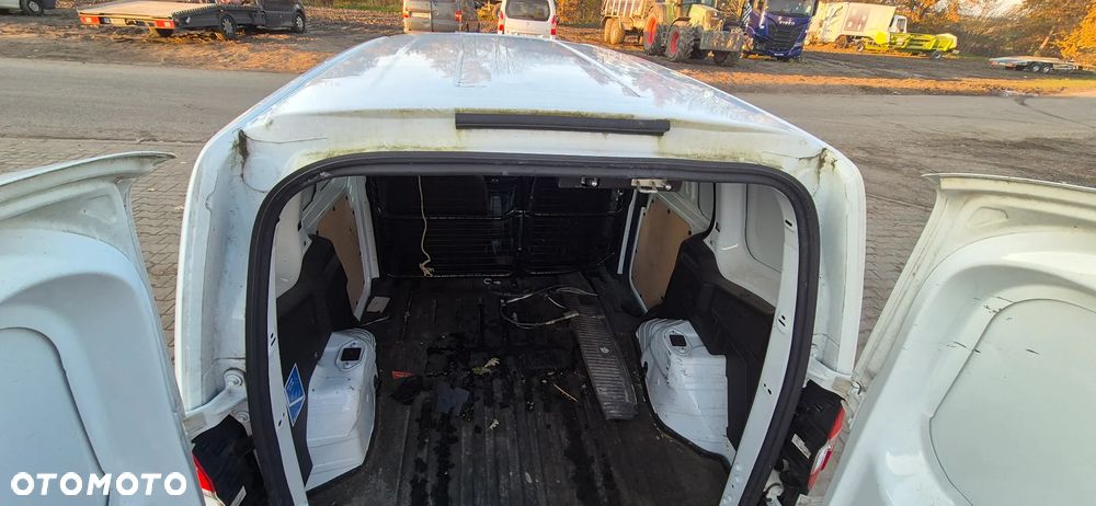 Ford TRANSIT COURIER - 30