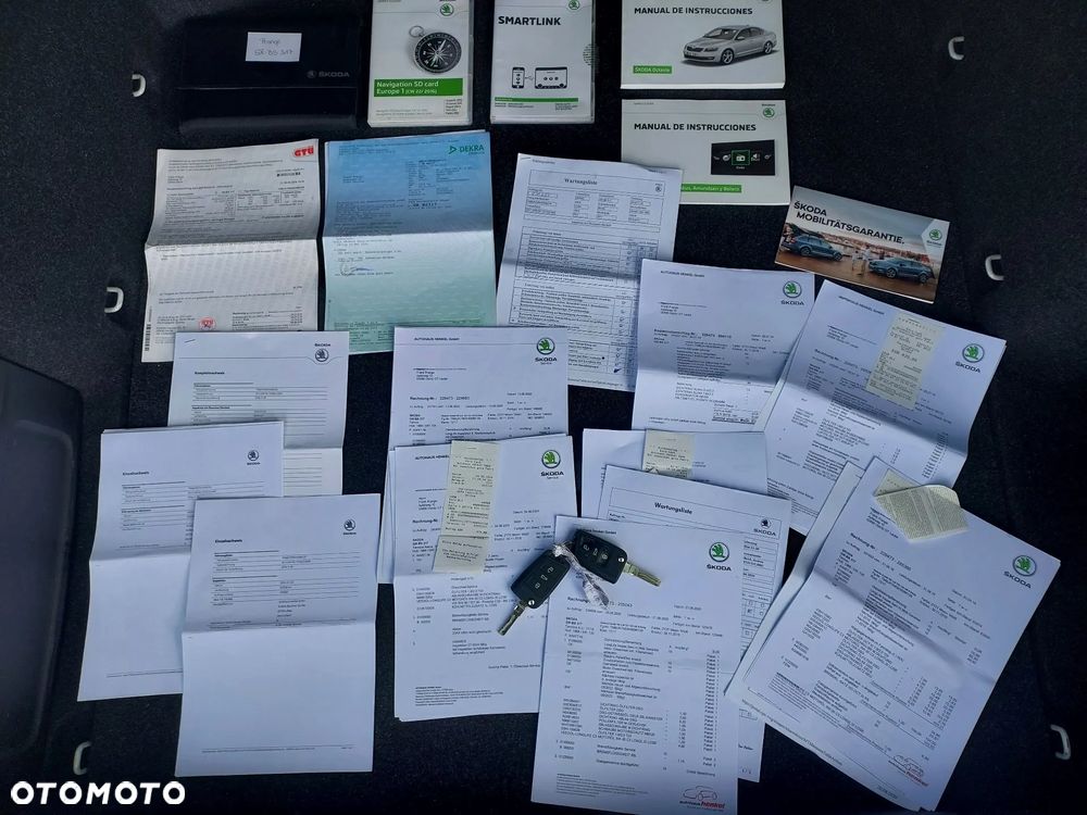 Skoda Octavia 2.0 TDI DSG RS - 34