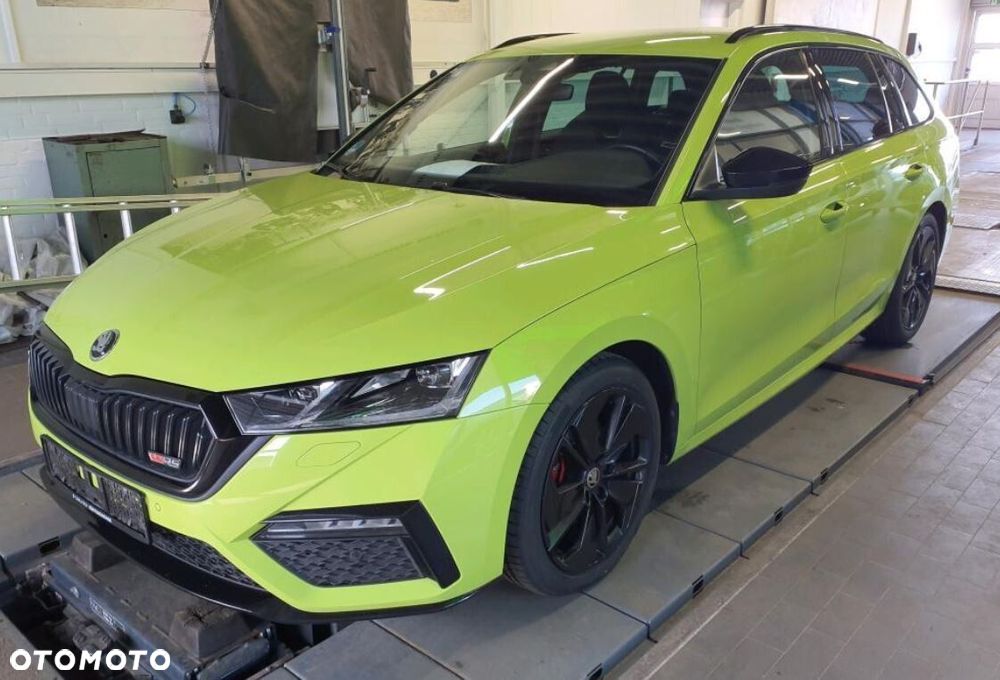 Skoda Octavia 2.0 TDI RS DSG - 1