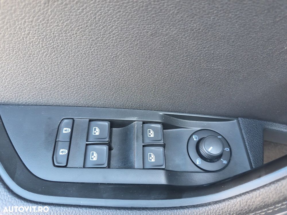 Skoda Superb 2.0 TDI DSG Premium Edition - 10