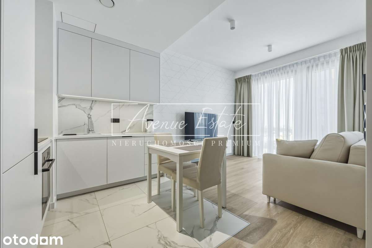 Towarowa Towers | Luxury Apartment | Parking