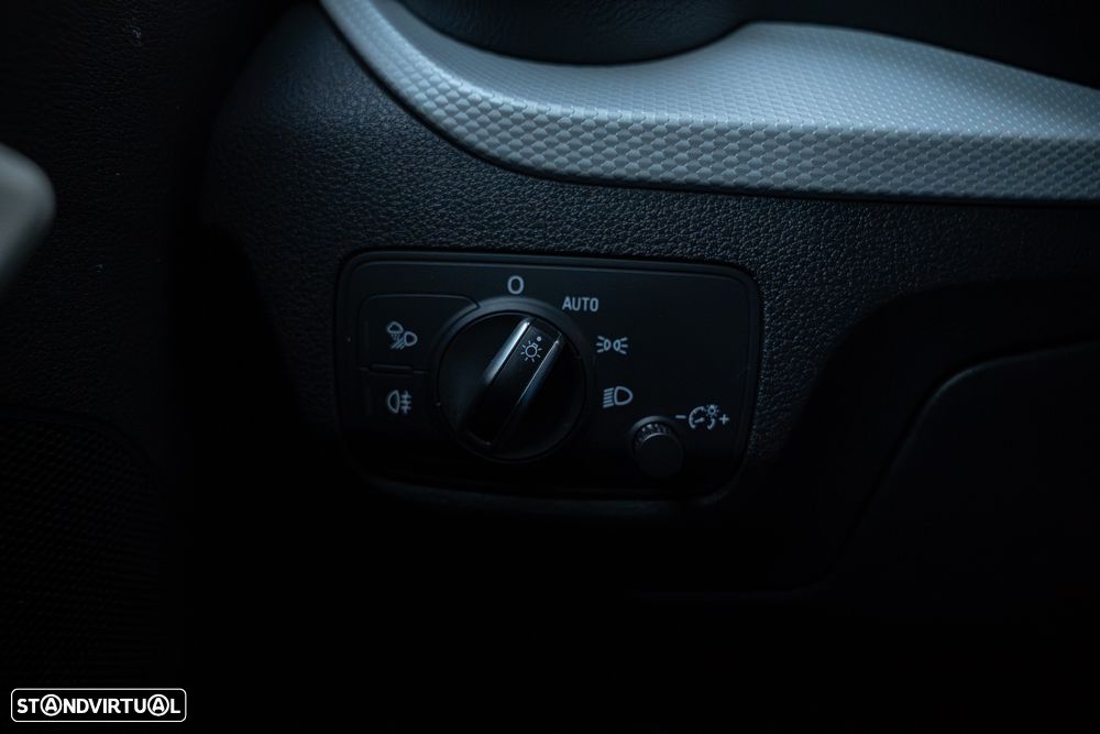 Audi Q2 30 TFSI Sport S tronic - 10