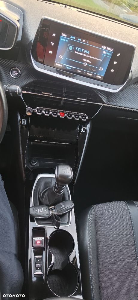 Peugeot 208 - 7