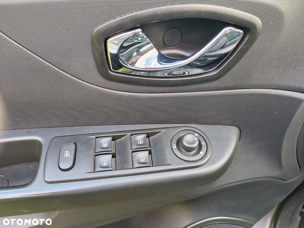 Renault Captur - 8