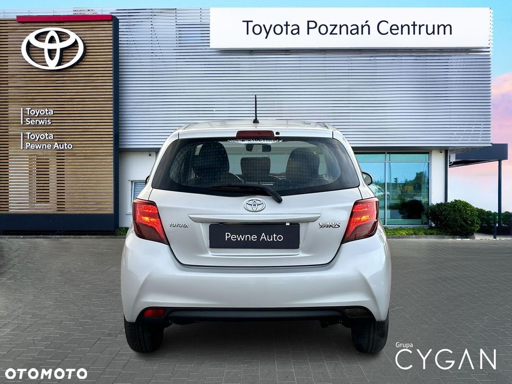 Toyota Yaris - 4