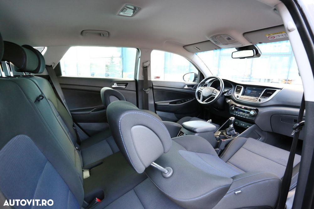 Hyundai Tucson 2.0 CRDI 4WD 6MT Premium - 18