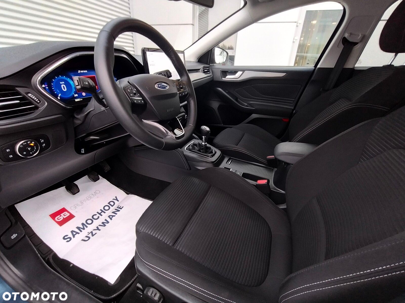 Ford Focus - 12