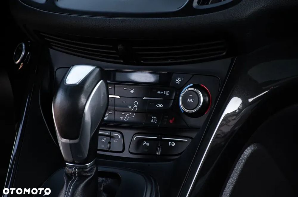 Ford Kuga - 30