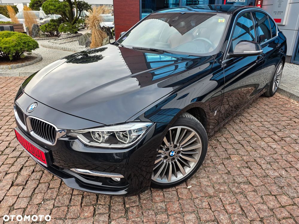 BMW Seria 3 320i GPF xDrive Luxury Line - 9
