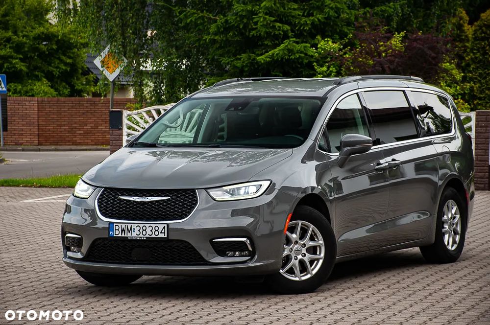 Chrysler Pacifica - 3