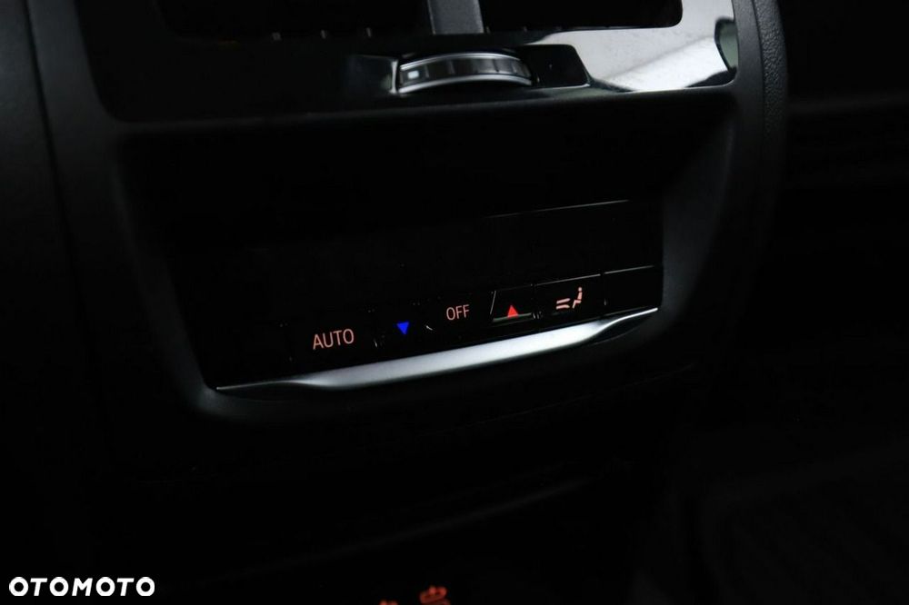 BMW X3 xDrive20i M Sport - 28