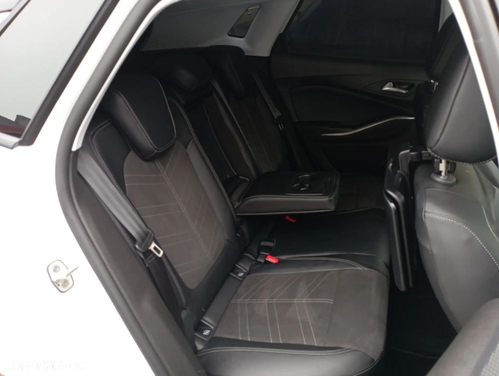 Opel Grandland 1.2 T GS Line S&S - 10