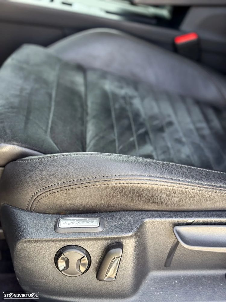 VW Passat Variant 2.0 TDI R-Line DSG - 6