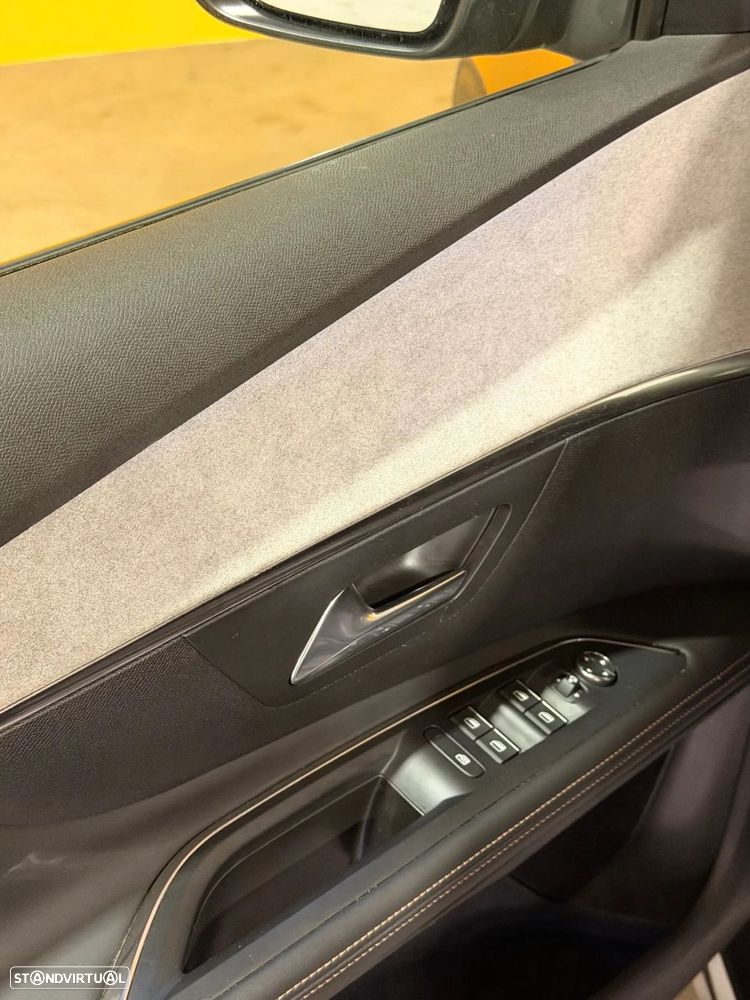 Peugeot 5008 BlueHDI 130 EAT8 GT - 20