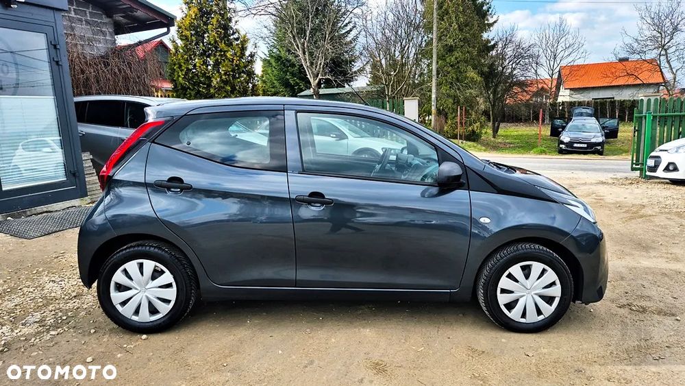 Toyota Aygo x-final - 10