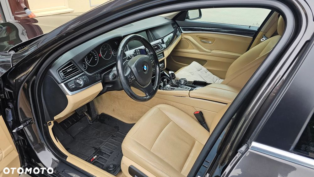 BMW Seria 5 520d - 8